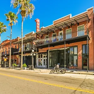 Frontdesk 1910 E 7th Ave Apts Historic Ybor Tampa