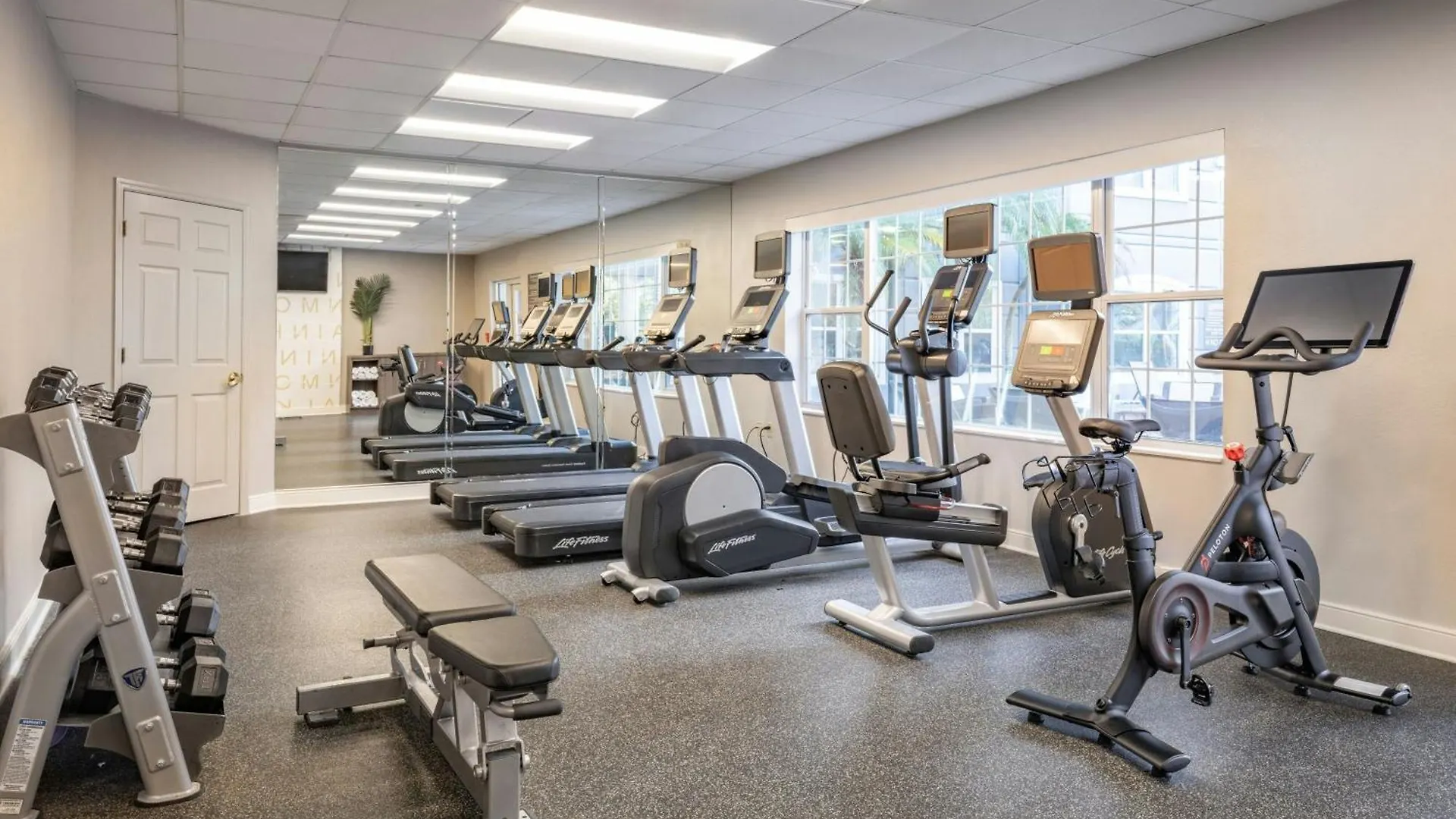 Residence Inn Tampa Westshore Airport Szálloda